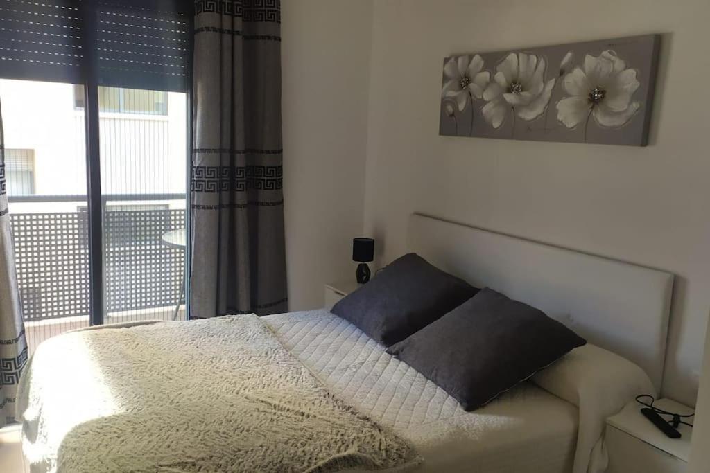 Apartamento Nuevo Con Piscina Y Amplio Balcon Sant Carles De La Rapita Exterior photo